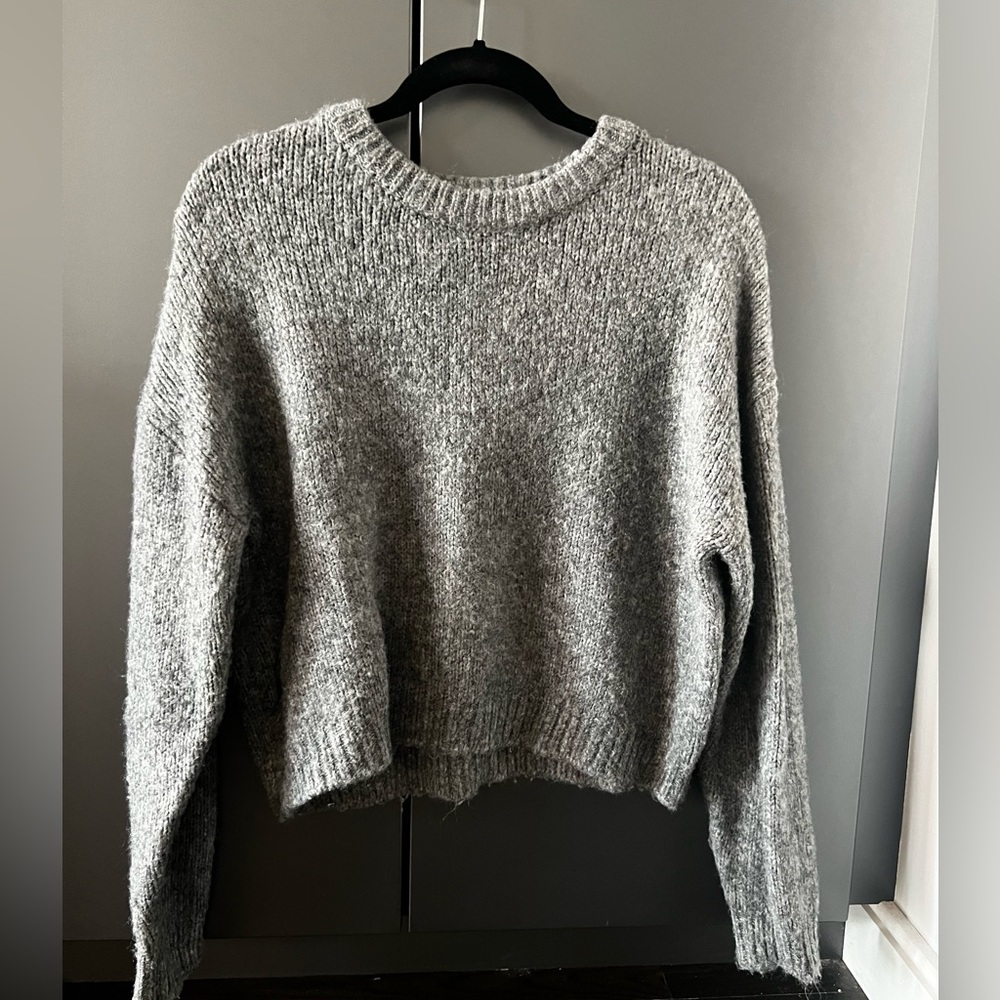 Grey Sweater- Slight Crop